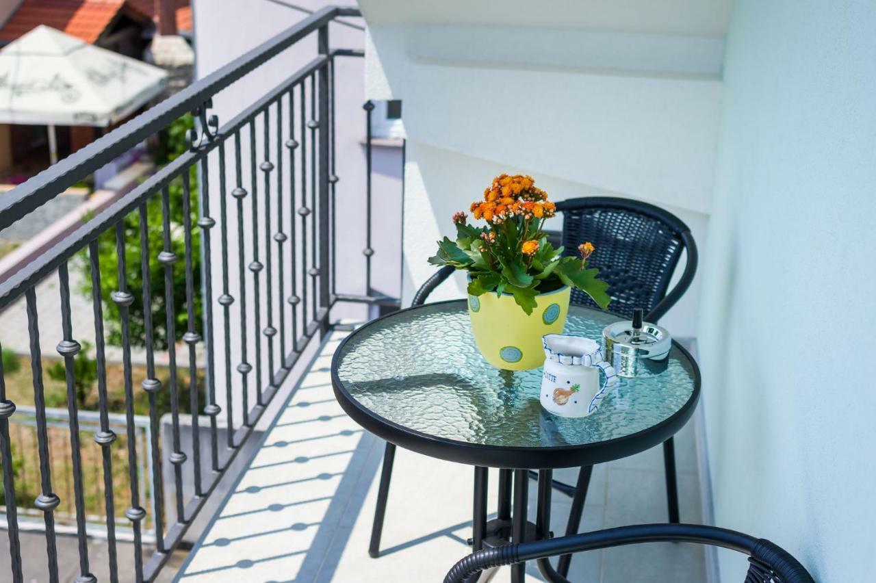 Apartman Iva Zara Luaran gambar