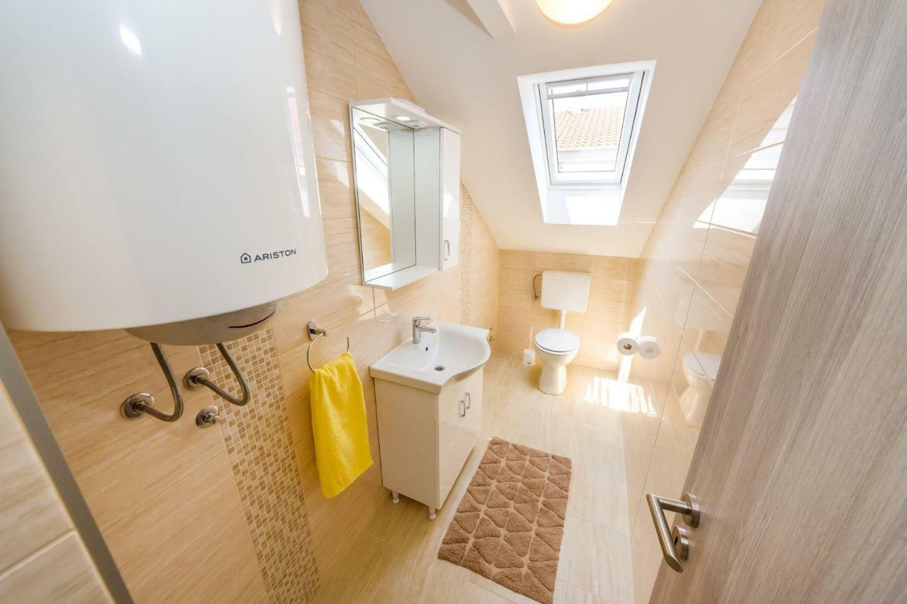 Apartman Iva Zara Luaran gambar