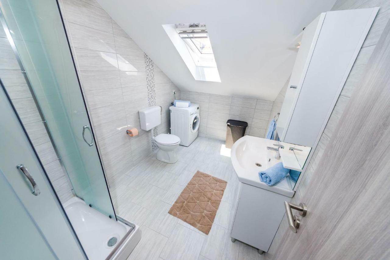 Apartman Iva Zara Luaran gambar