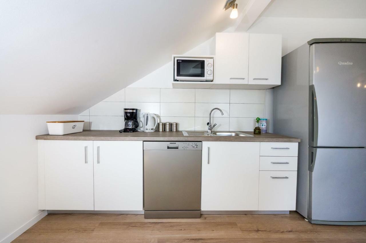 Apartman Iva Zara Luaran gambar