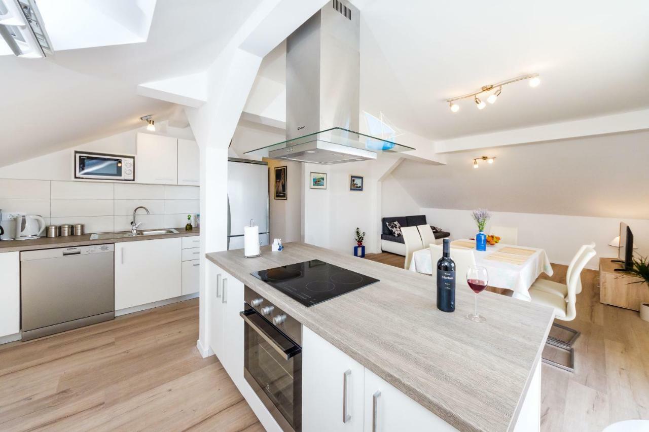 Apartman Iva Zara Luaran gambar