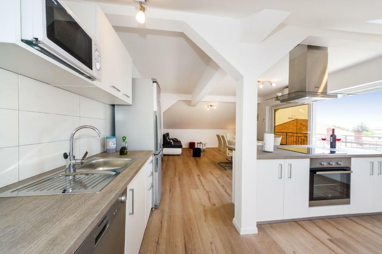 Apartman Iva Zara Luaran gambar