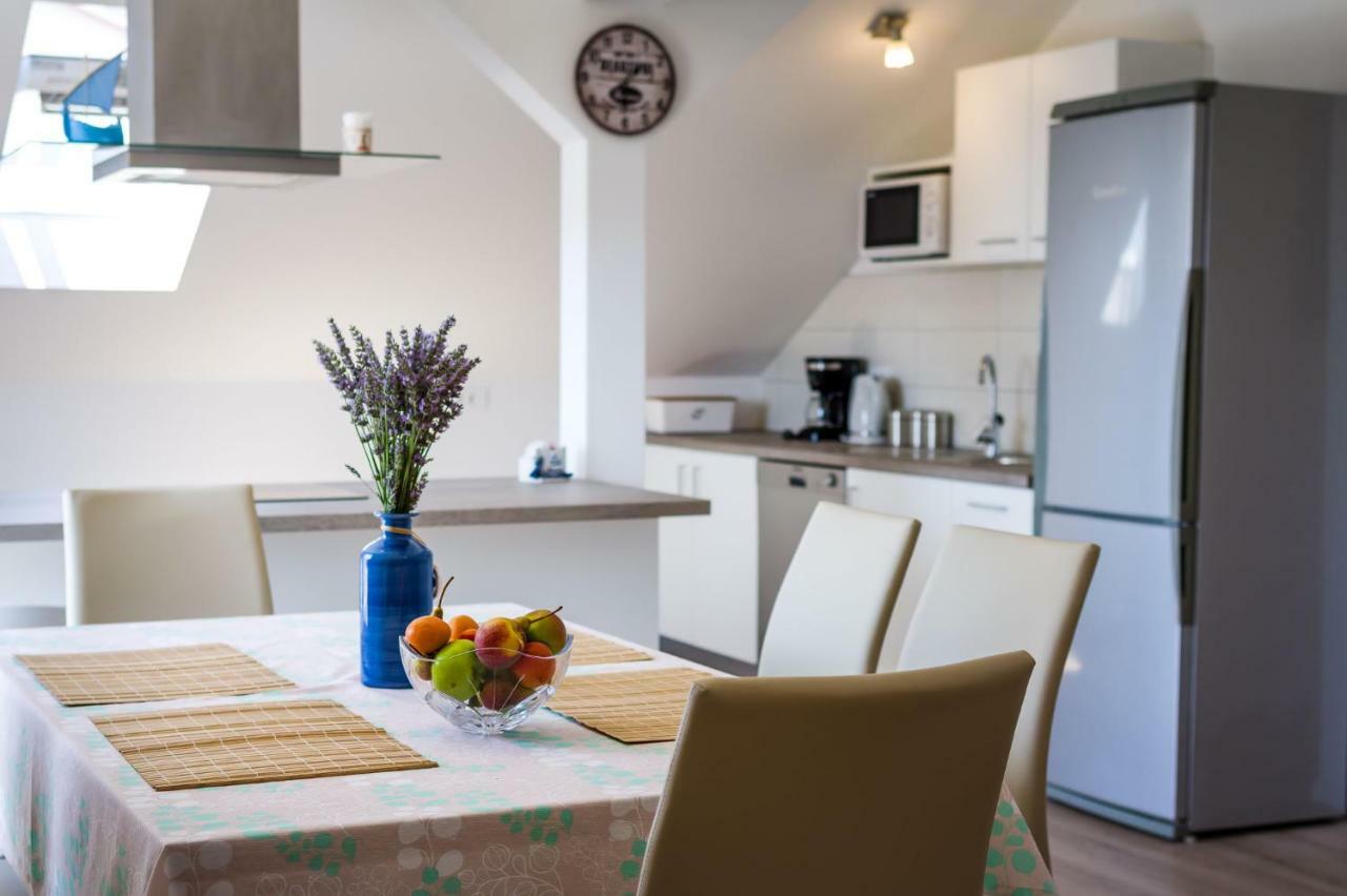 Apartman Iva Zara Luaran gambar